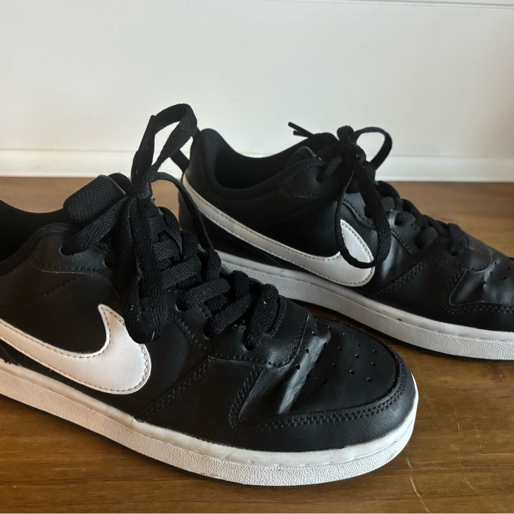 Nike Kids Black and White Sneakers